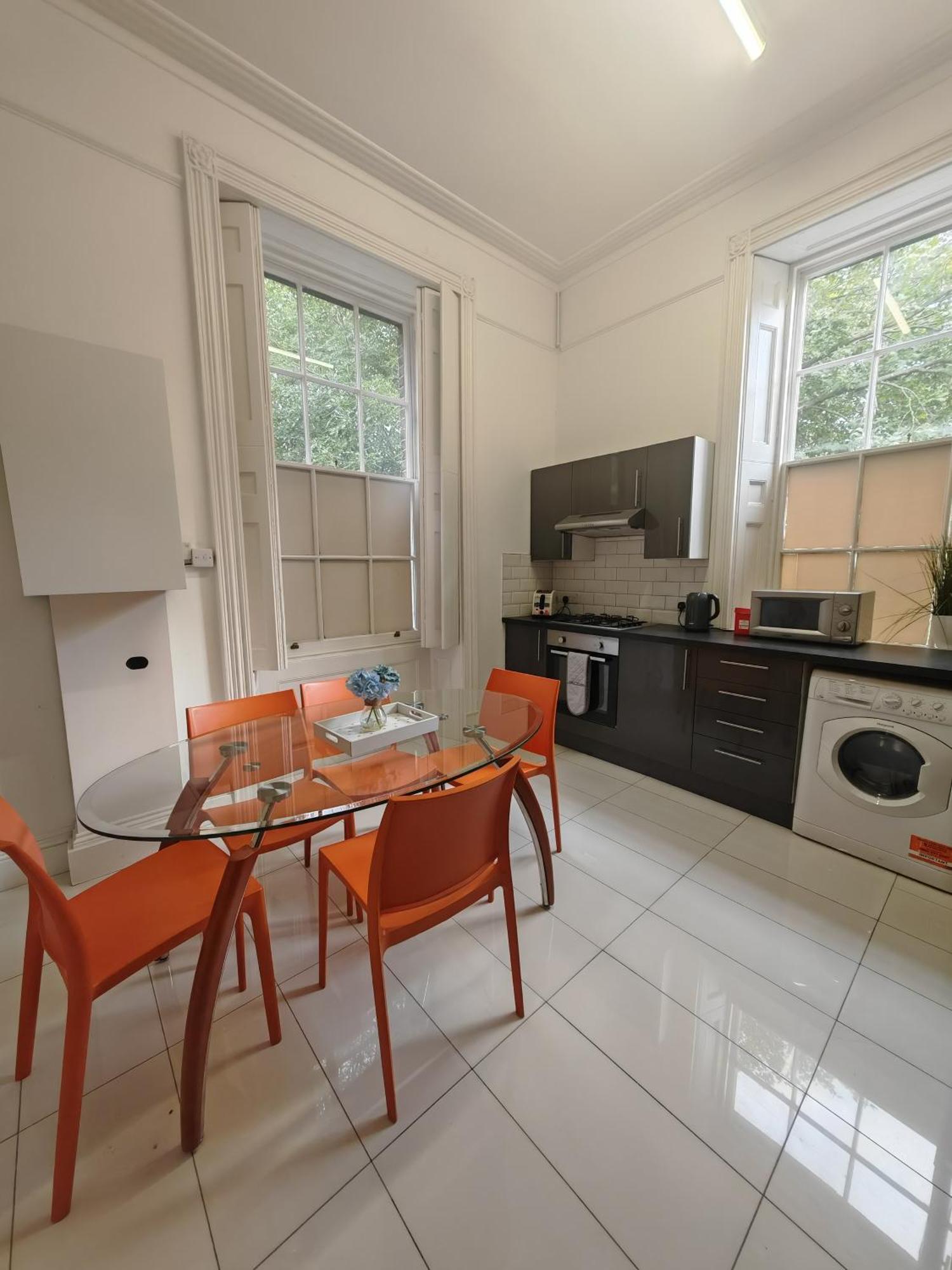 Appartement Larger Groups Close To Excel Canarywharf 02 With Parking Londres